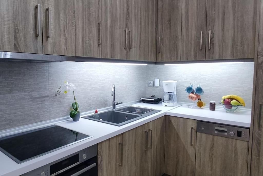 Modern Apartment In Ιτέα Εξωτερικό φωτογραφία